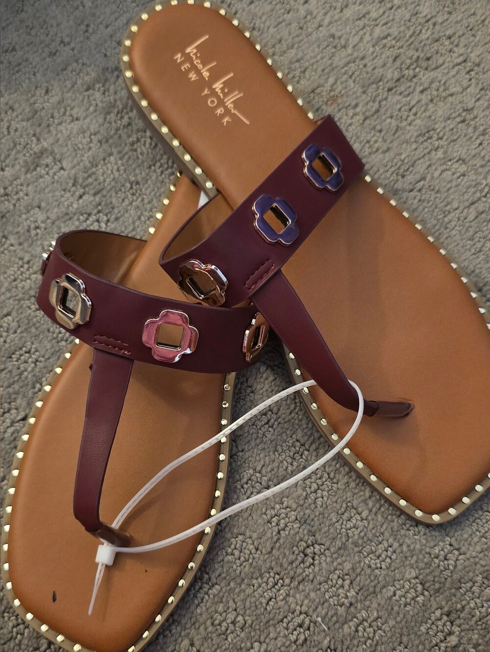 Nicole Miller New York thong sandals